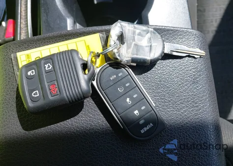 2006 Ford Mustang V6 z USA, uszkodzony, nr VIN 1ZVHT80N865221648